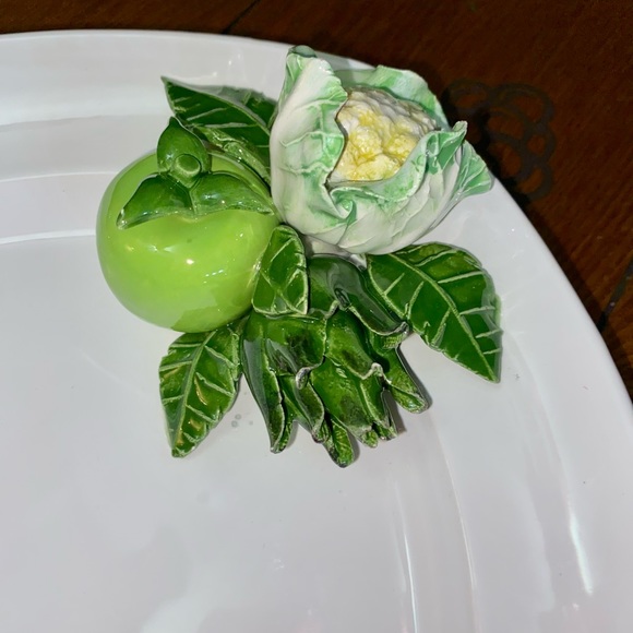 Italian Decorative Plate with inbuilt Green Veggies - Picture 14 of 16